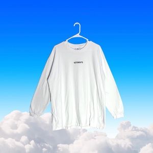 Vetements ✮ Longsleeve Tee